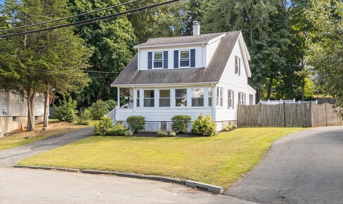 66 Edgemere Rd — photo
