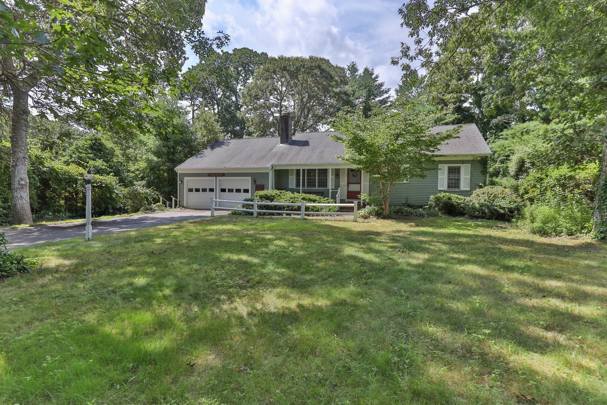 33 Ellis Cir — photo