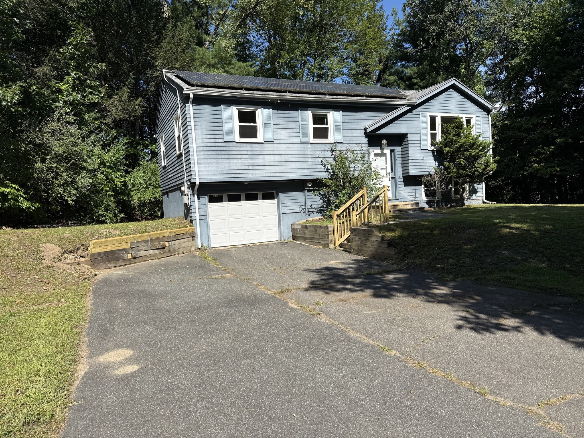 5 Edge Hill Road, Amherst, MA 01002 — photo 2