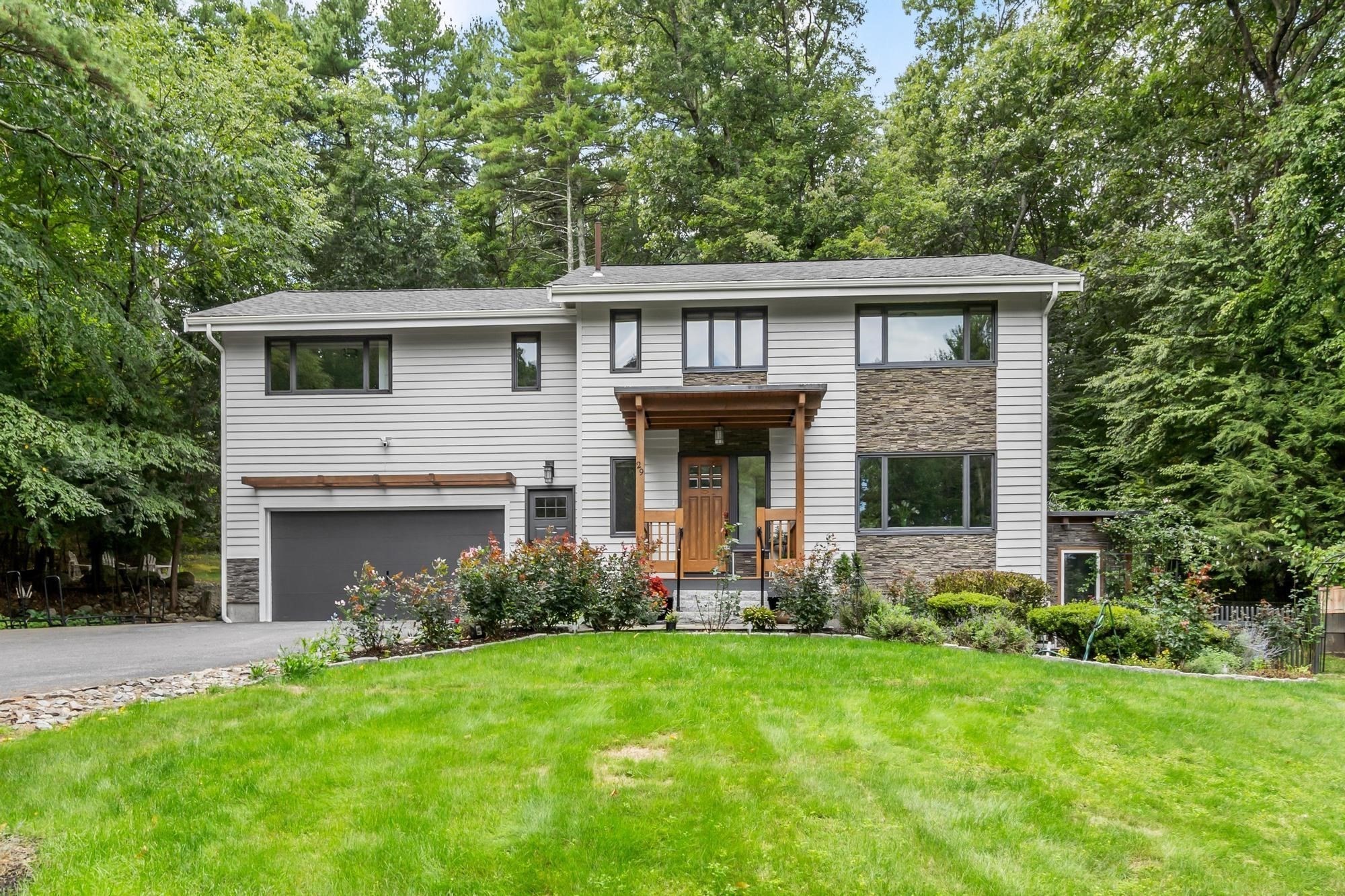 29 Shaker Rd — photo