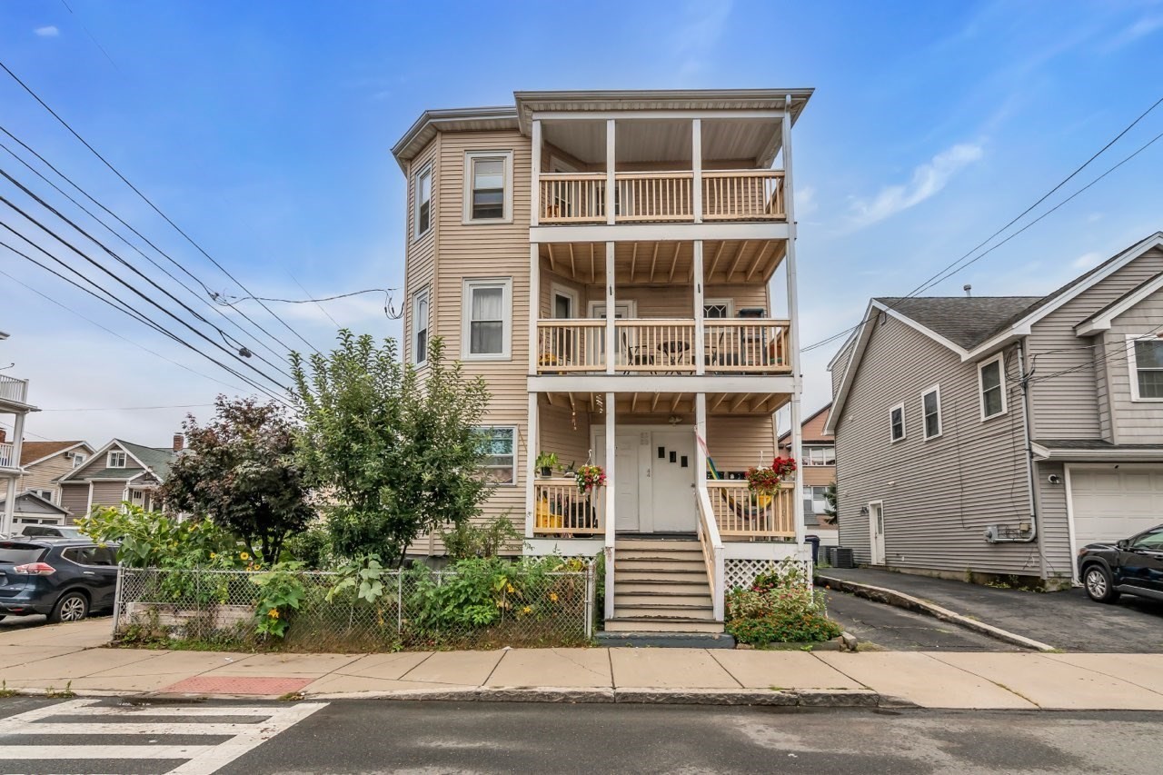 51-53 Rock Valley Avenue #2 — photo