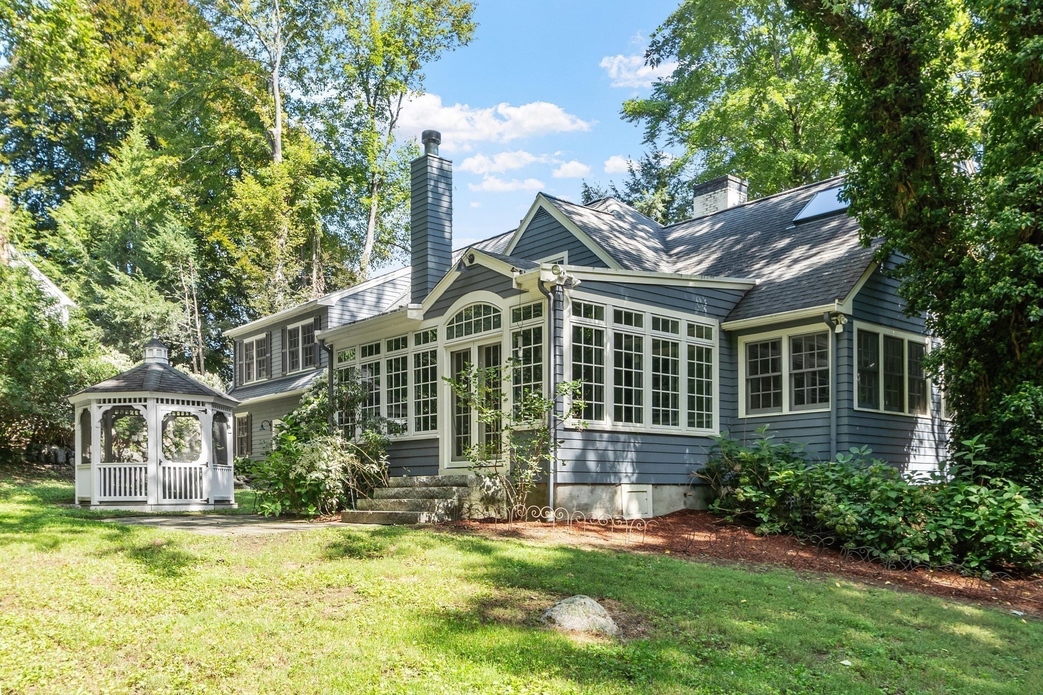 5 Tavern Ln — photo