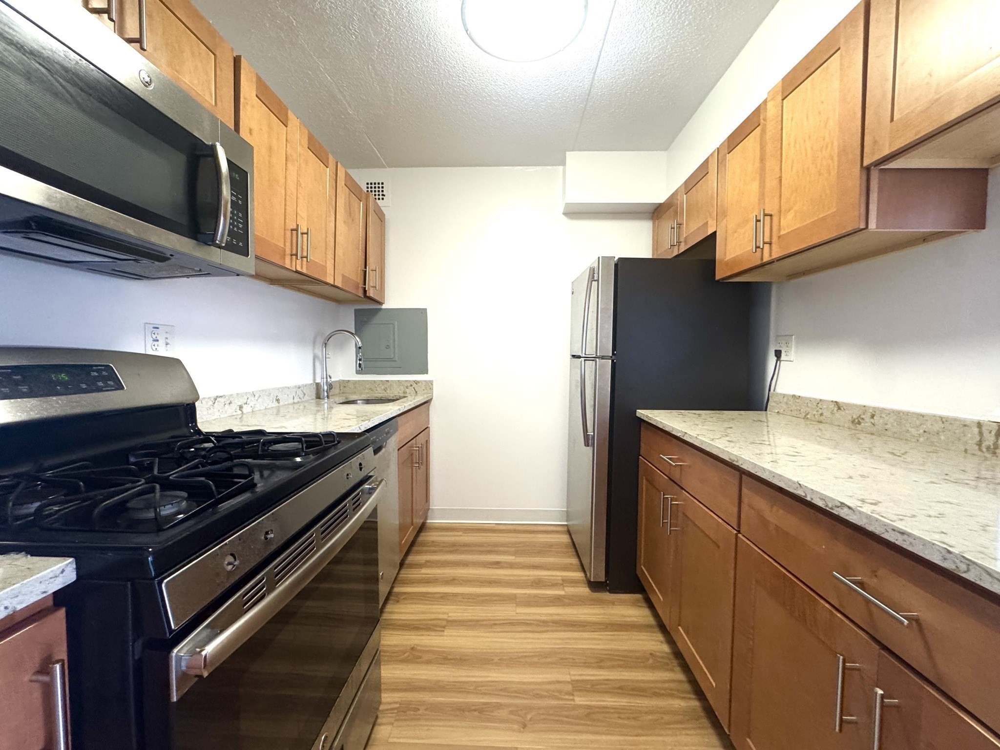 133 Park St #706 — photo