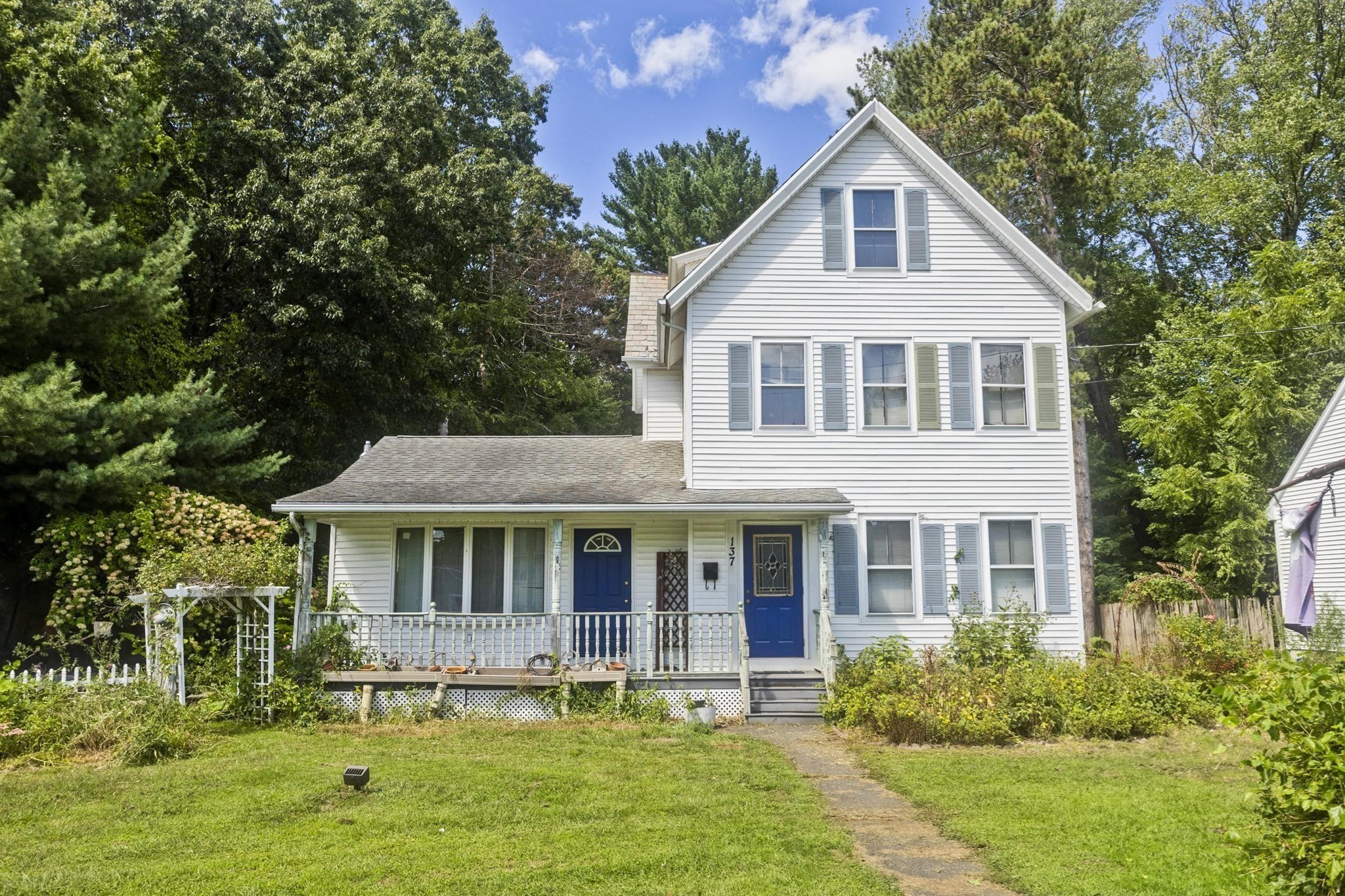 137 Sheridan St. — photo