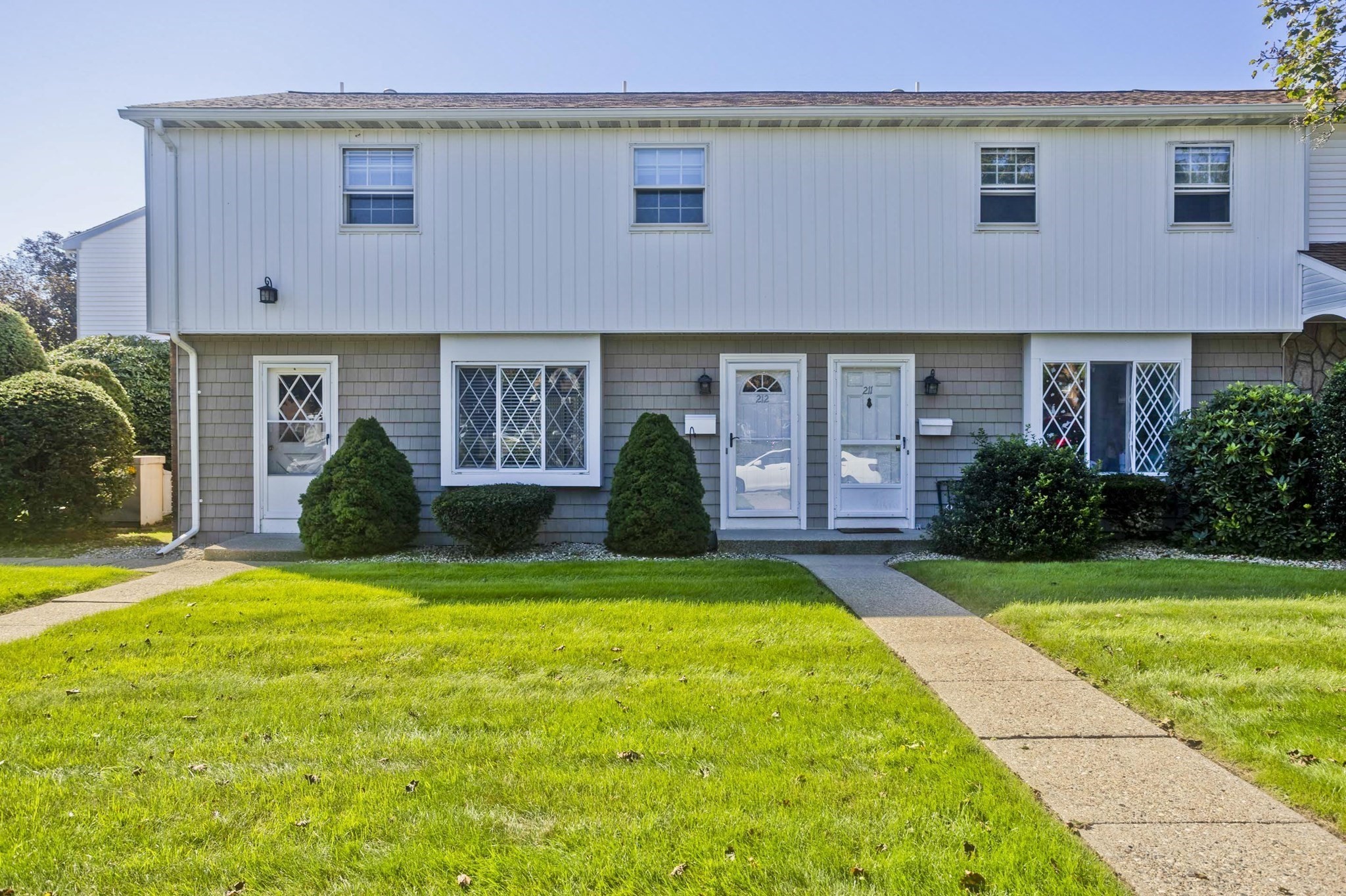 212 Blisswood Village Dr #212 — photo