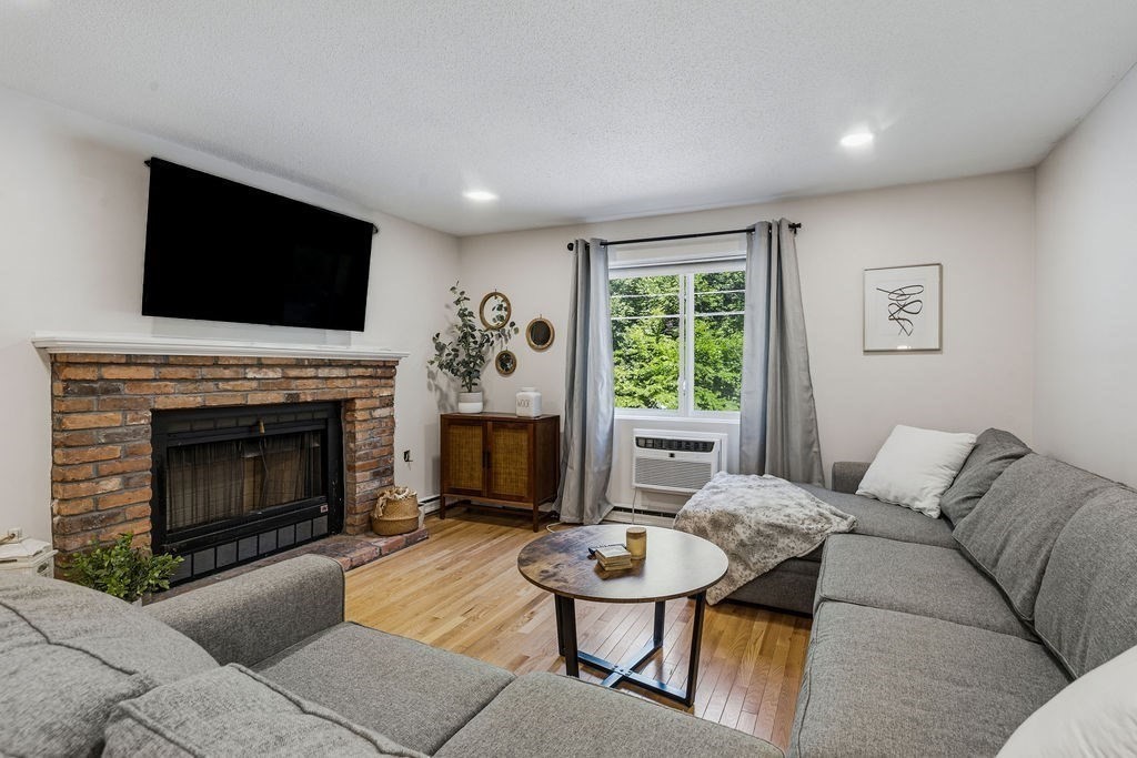 10 Erick Rd #42 — photo