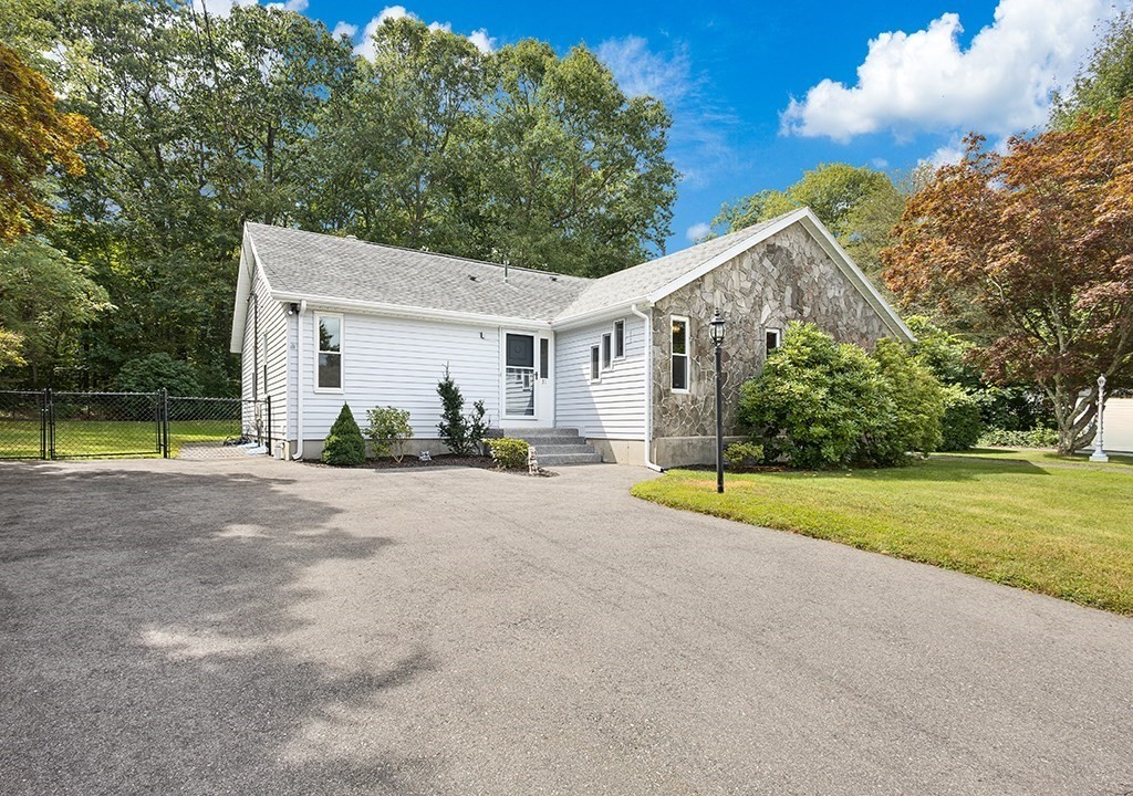31 Acorn Dr #31 — photo