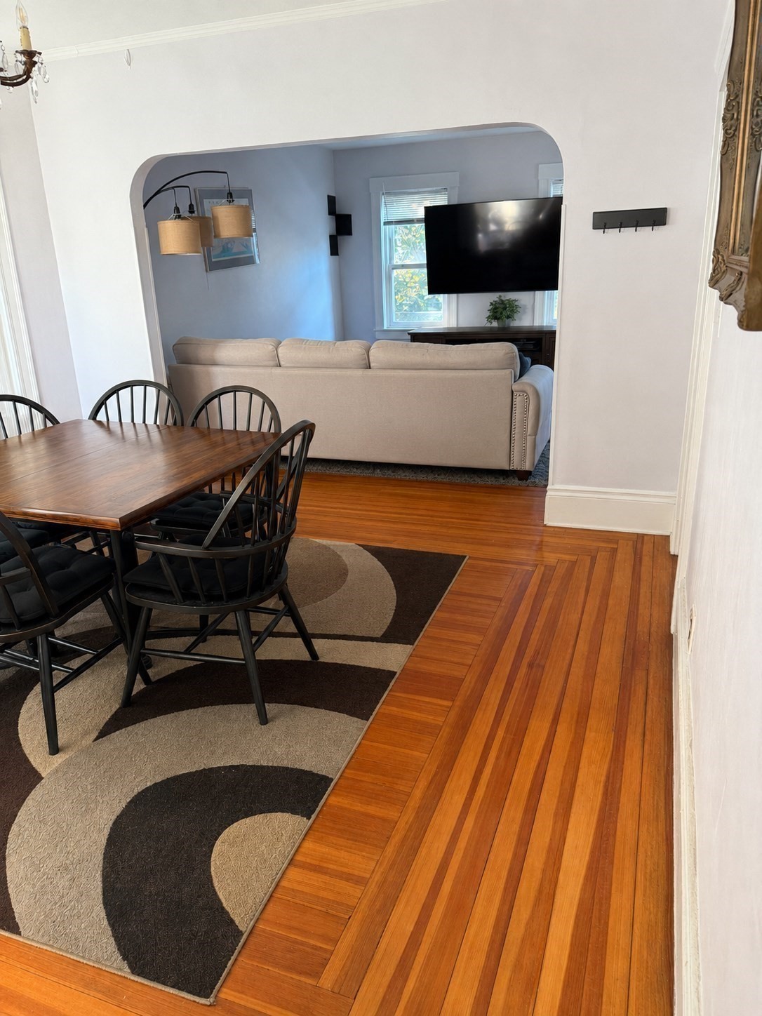 27 Wisconsin Ave #2 — photo
