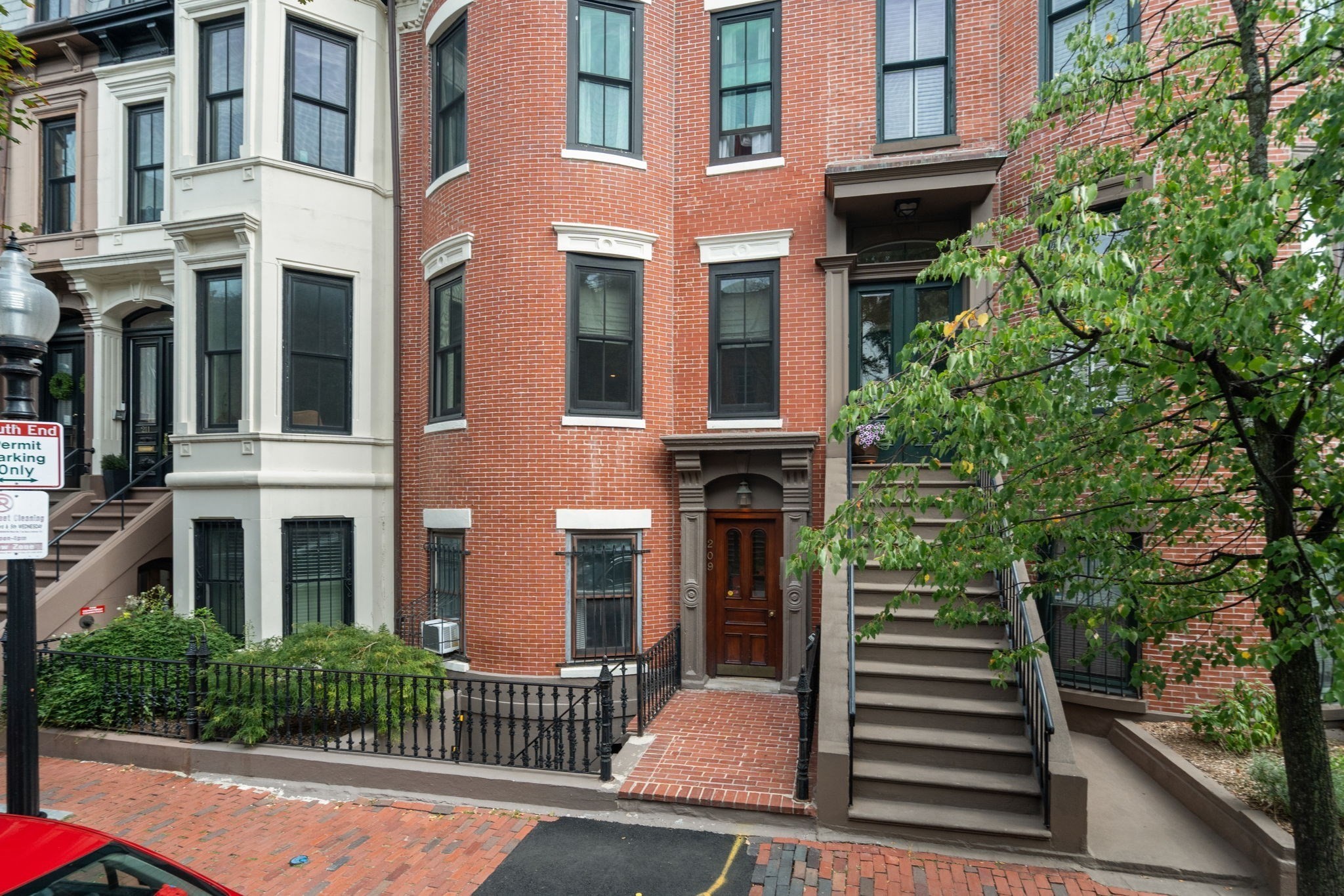 209 W Canton St #3 — photo