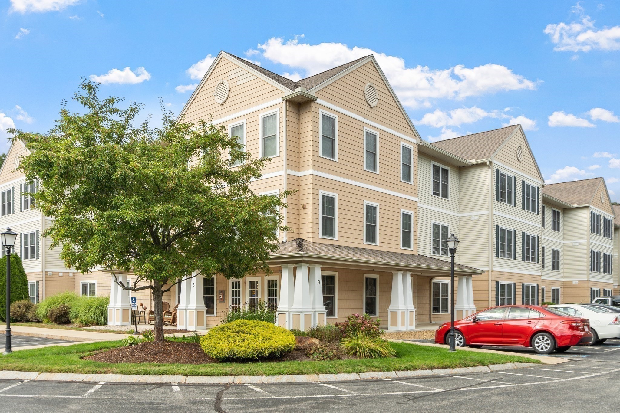 135 Beach Road #B207 — photo