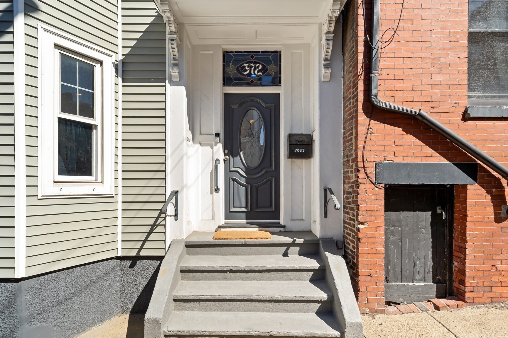 372 Silver St — photo