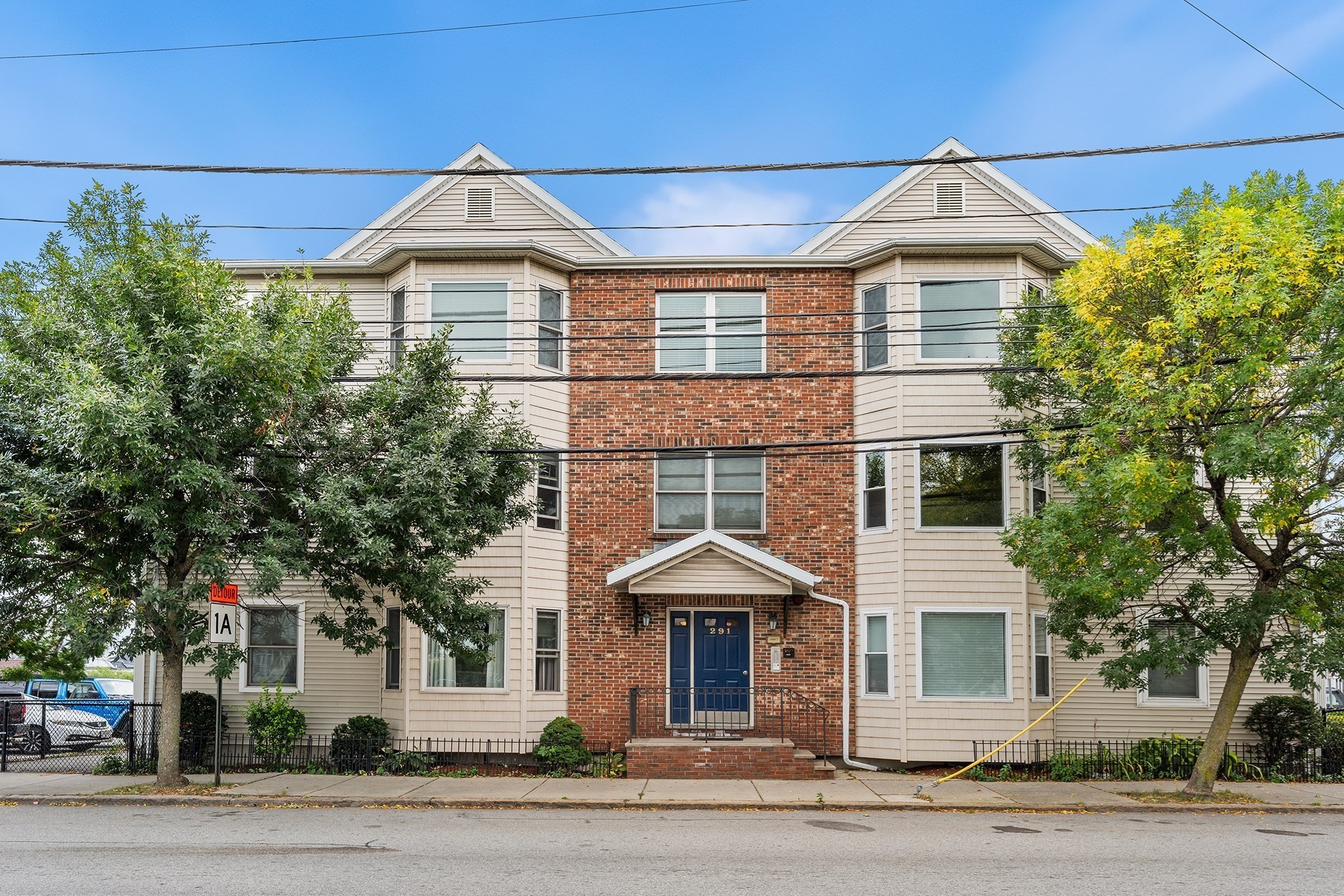 291 Revere St #6 — photo