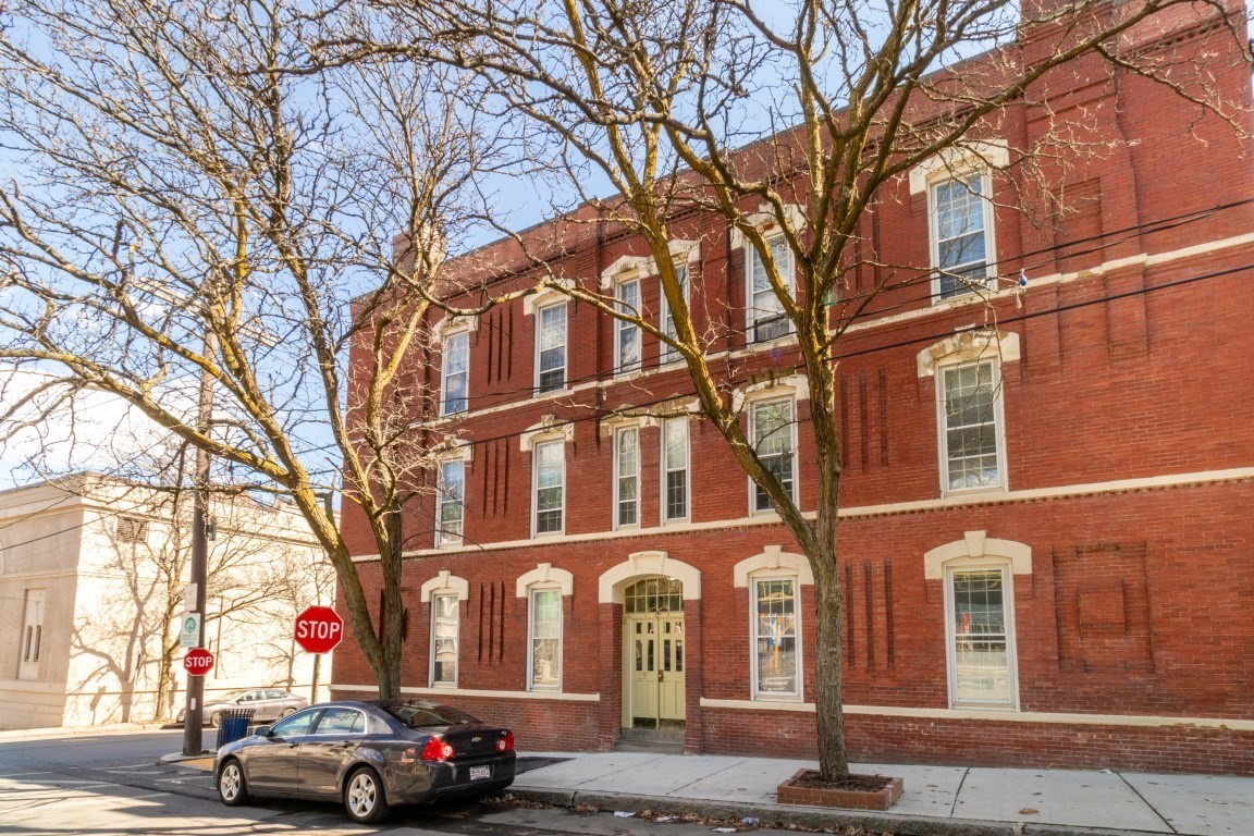35 Chestnut St #2 — photo