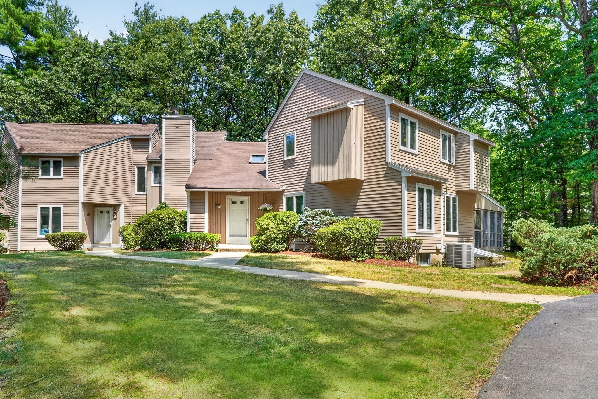 8 Pilgrim Drive #a — photo