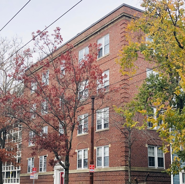 205 Mount Auburn St #4D — photo