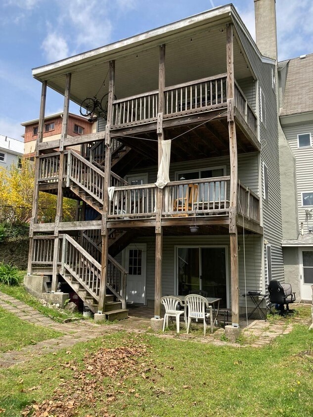 122 Westbourne Ter #B — photo