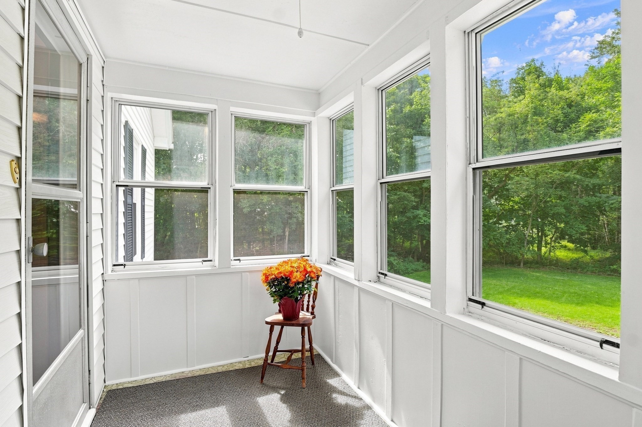 28 Eastern Avenue, Webster, MA 01570 — photo 2