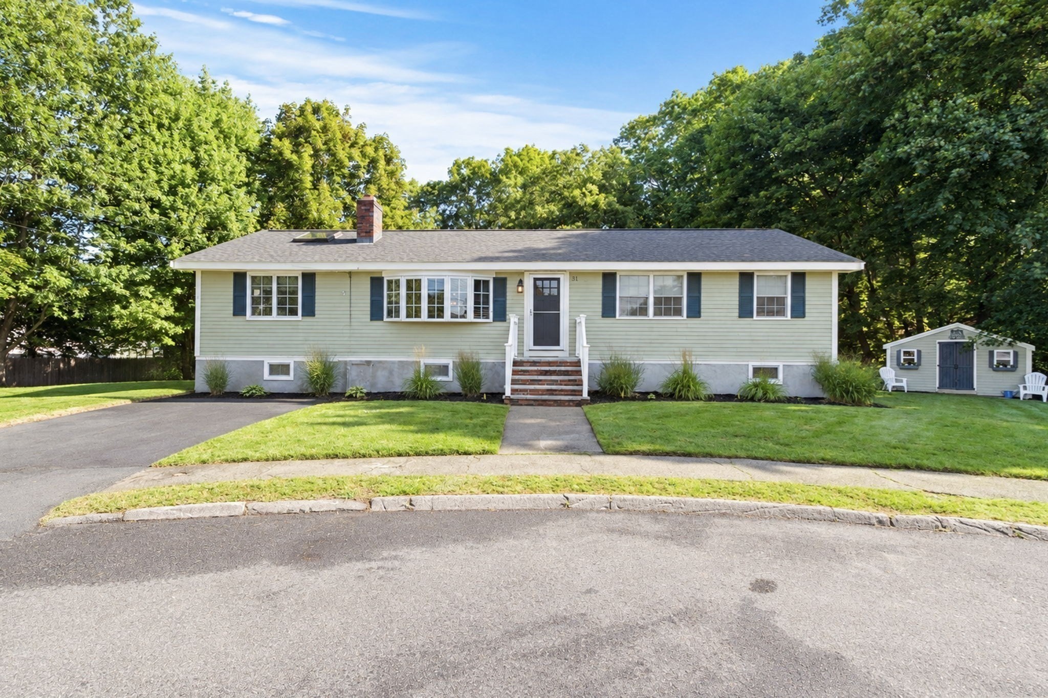 31 Columbus Road — photo