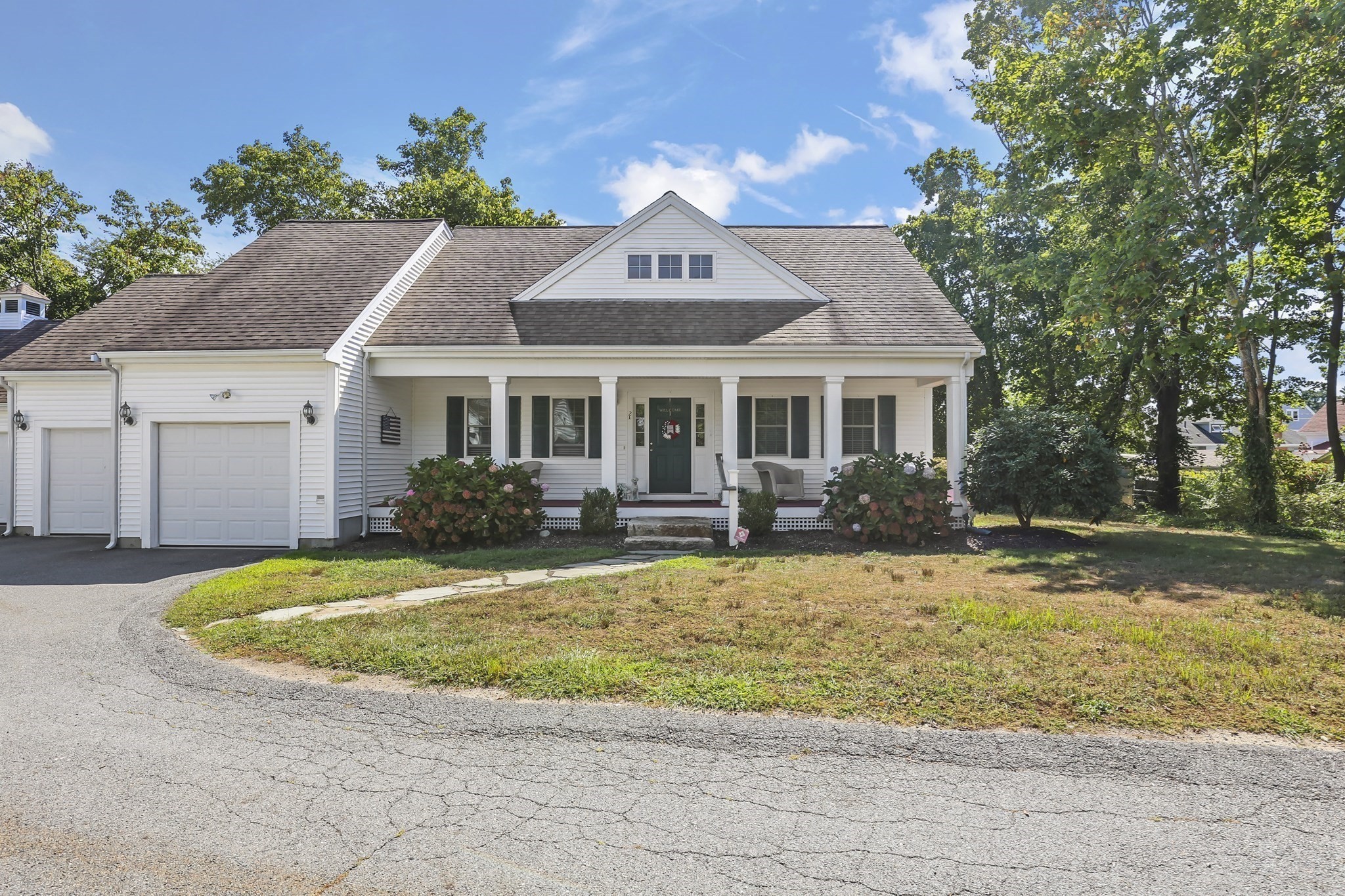 2 Rosemary Ln #a — photo