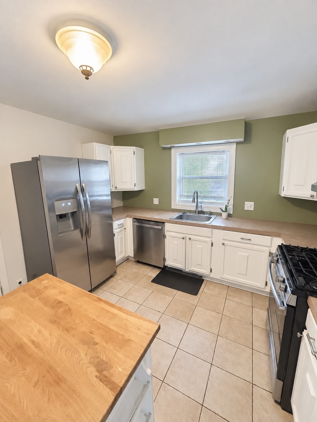 72 School, Saugus, MA 01906 — photo 2