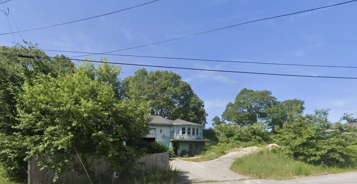 3 Clearwater Drive — photo
