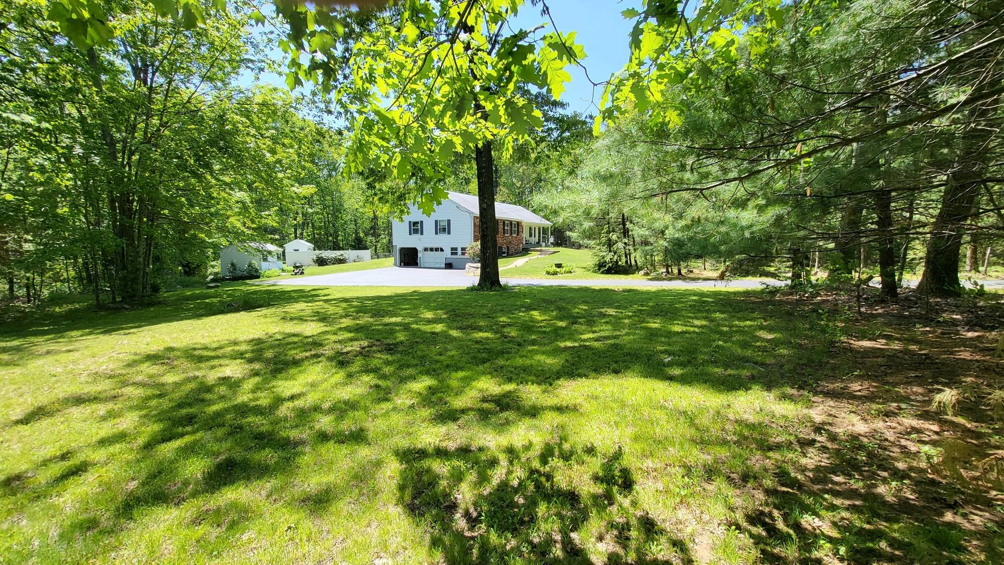 385 E County Rd — photo