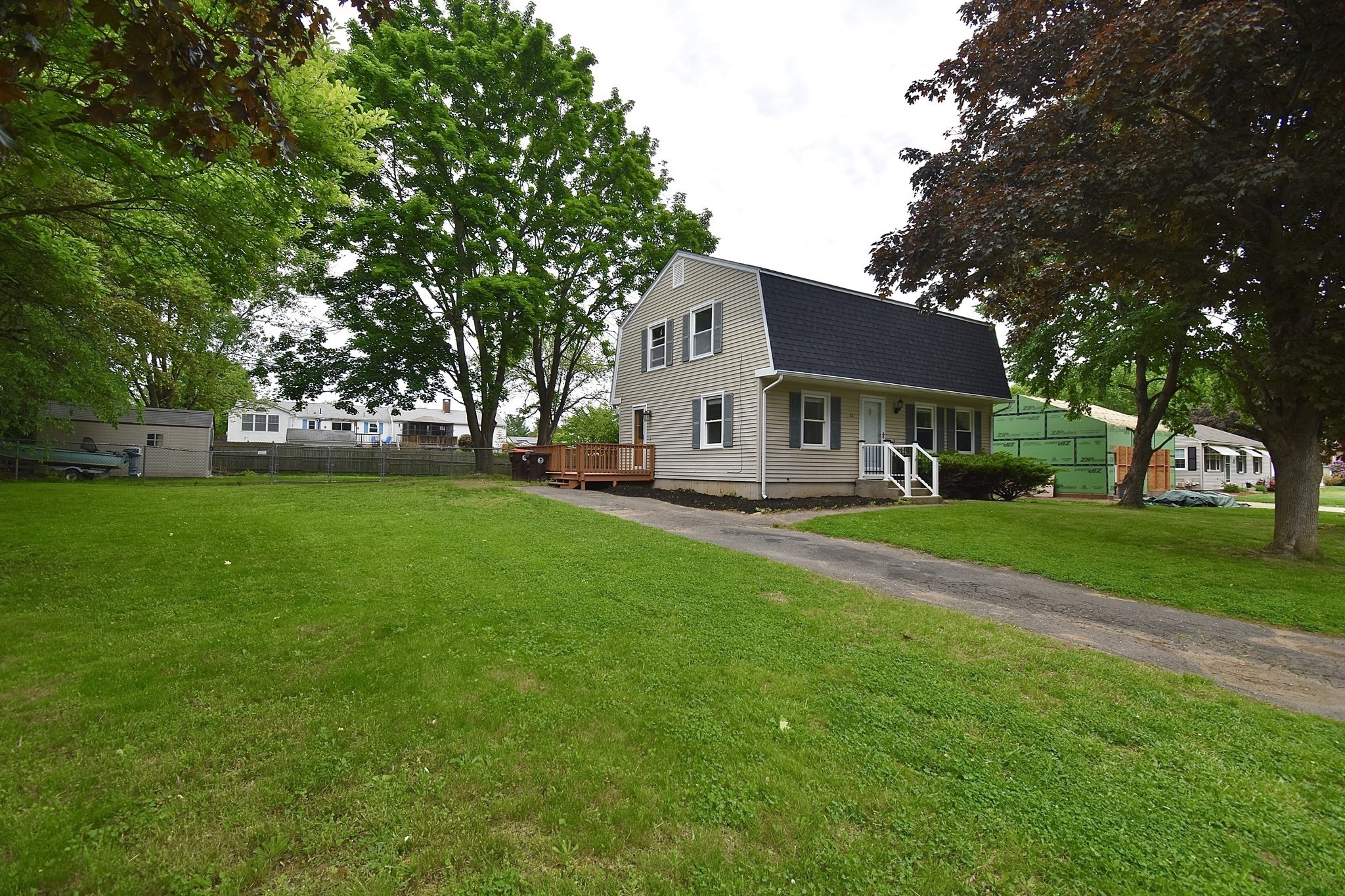 22 Hunting Lane — photo