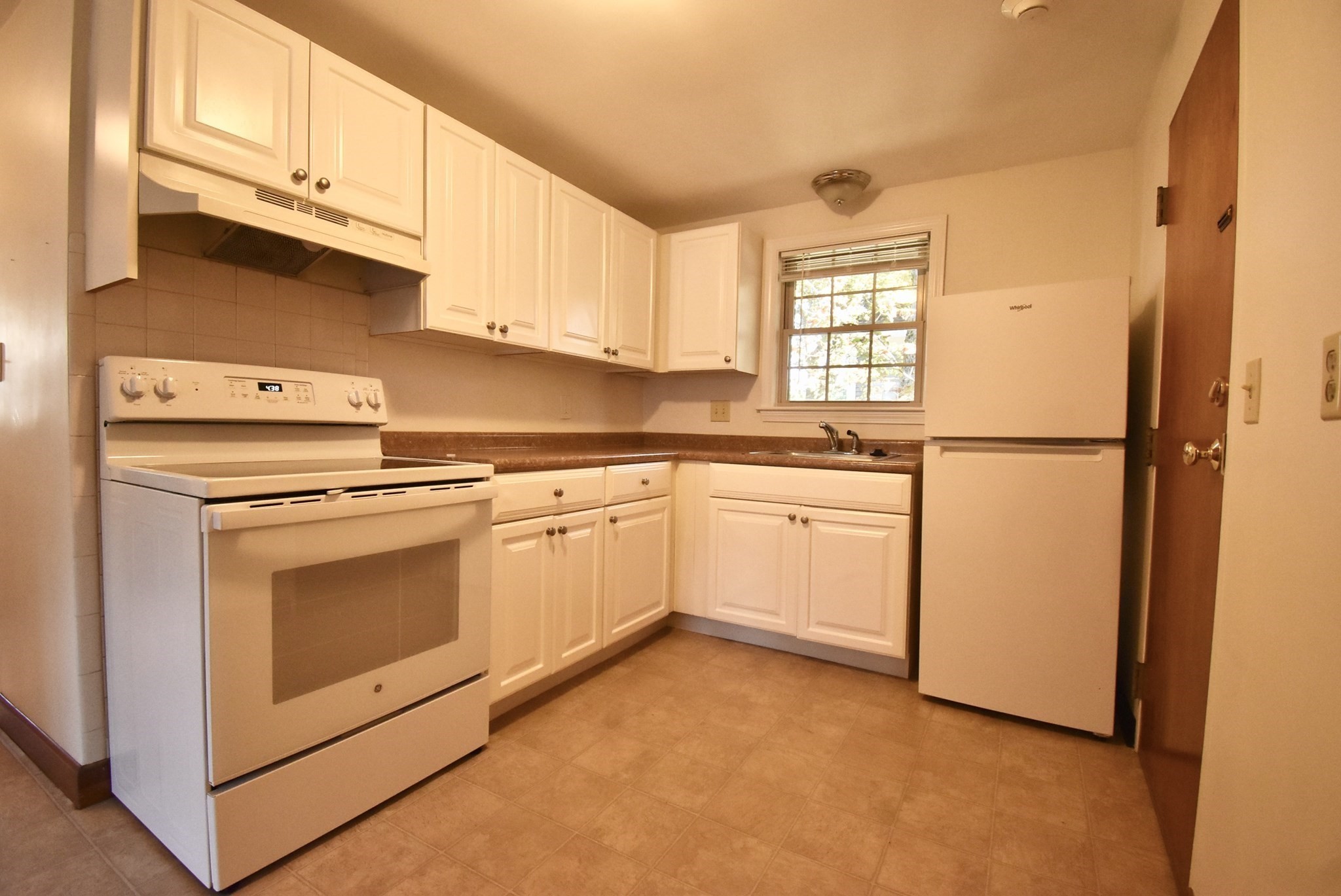 600 Cabot St #3 — photo