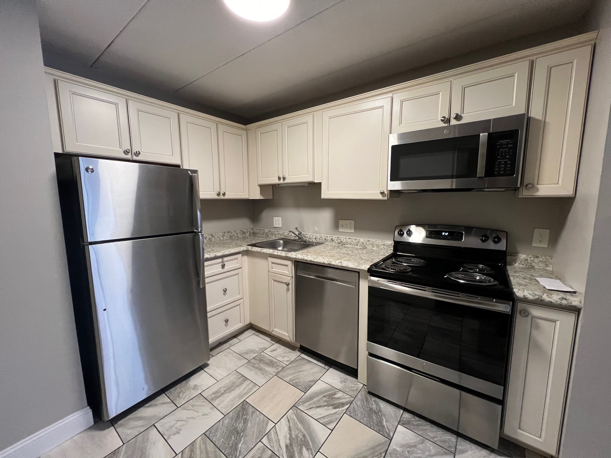 4 Hawes St #11 — photo