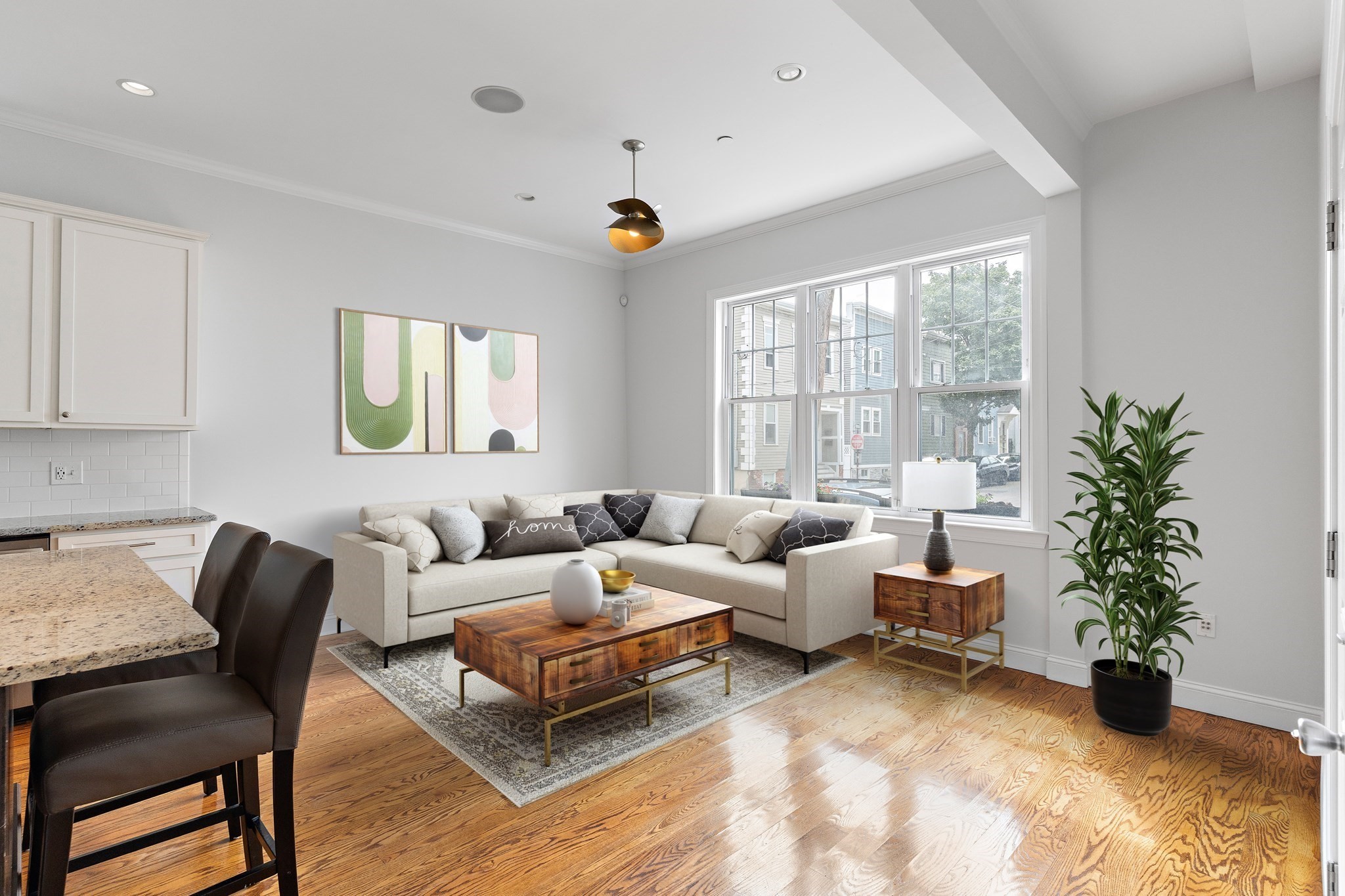 306 Maverick St #1 — photo
