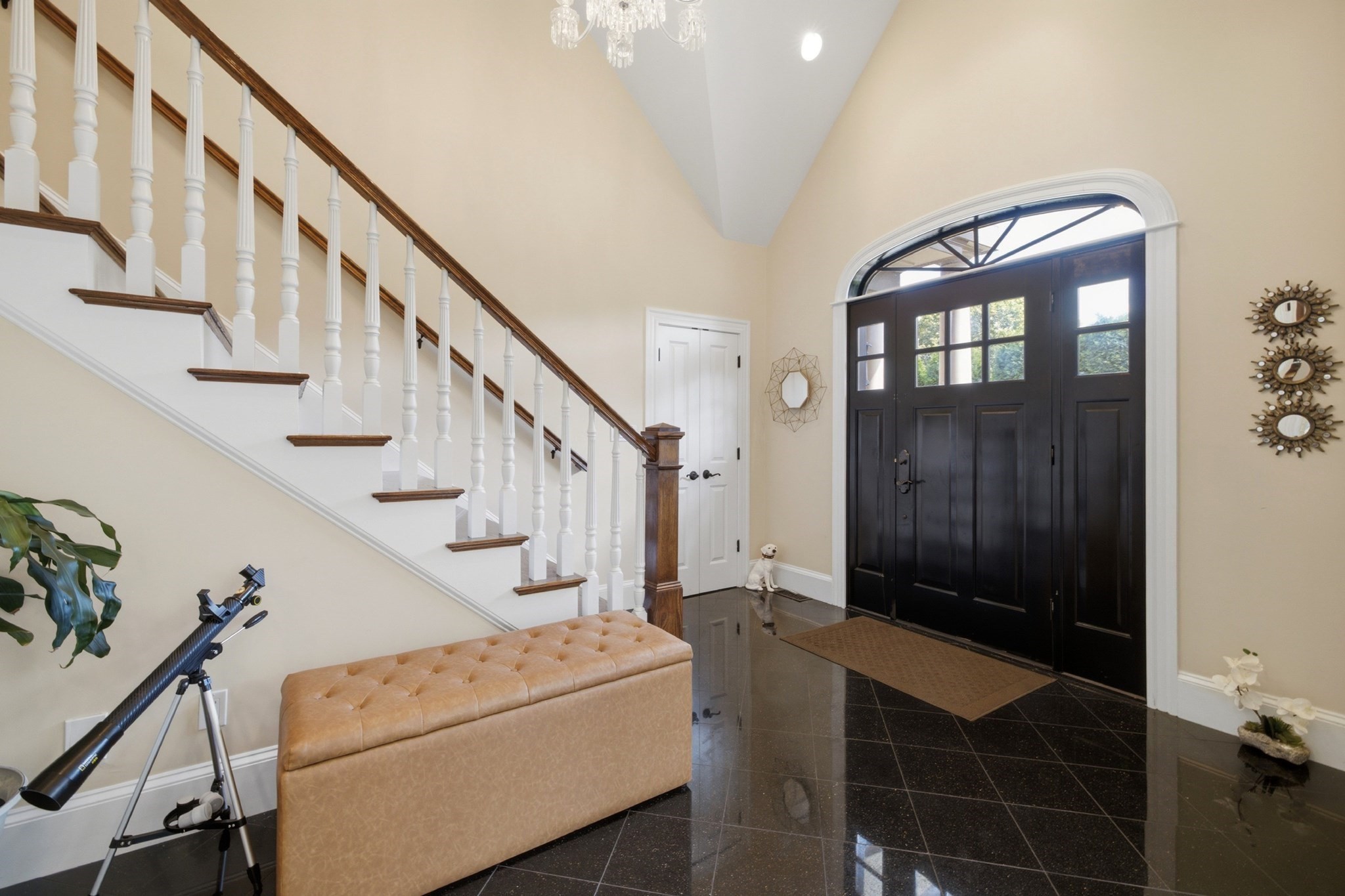 8 Longmeadow Road, Newton, MA 02459 — photo 2