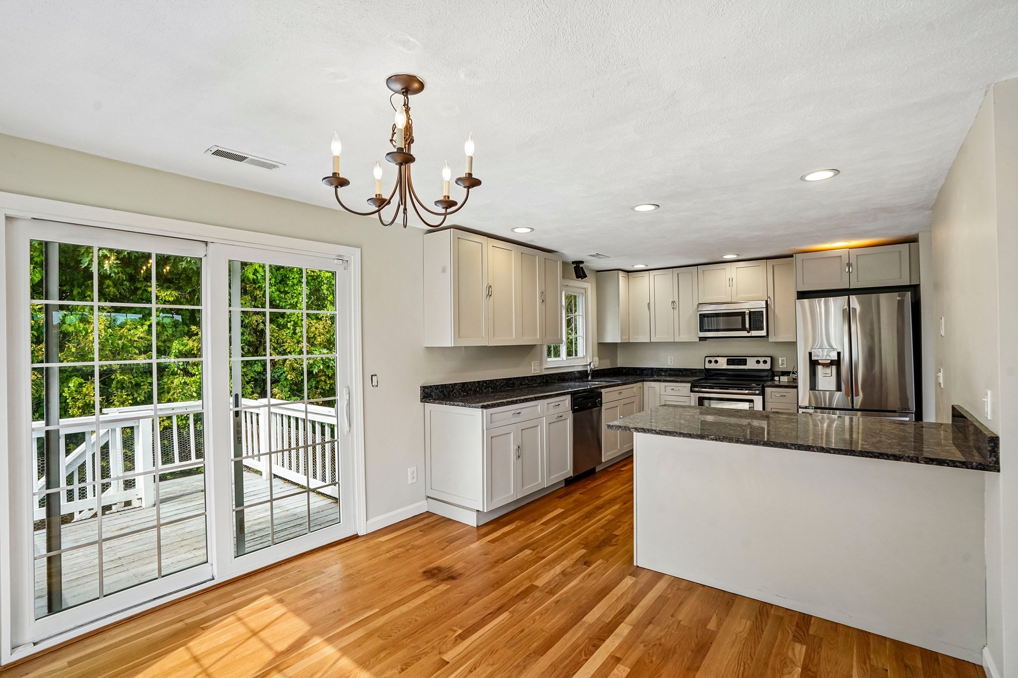 7 Nirvana Drive, Saugus, MA 01906 — photo 2