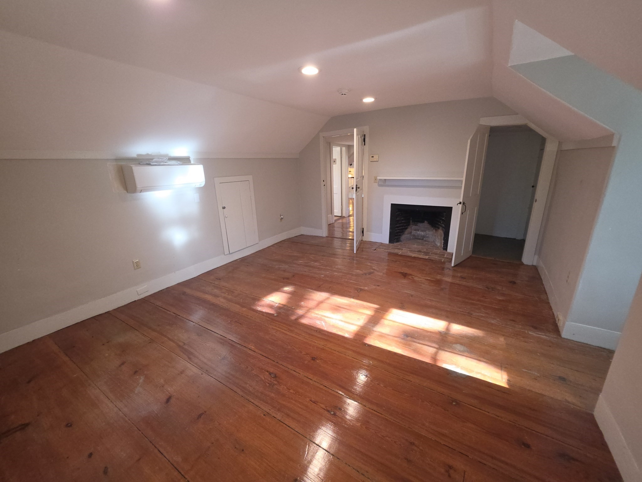 8 Hollis St #a5 — photo