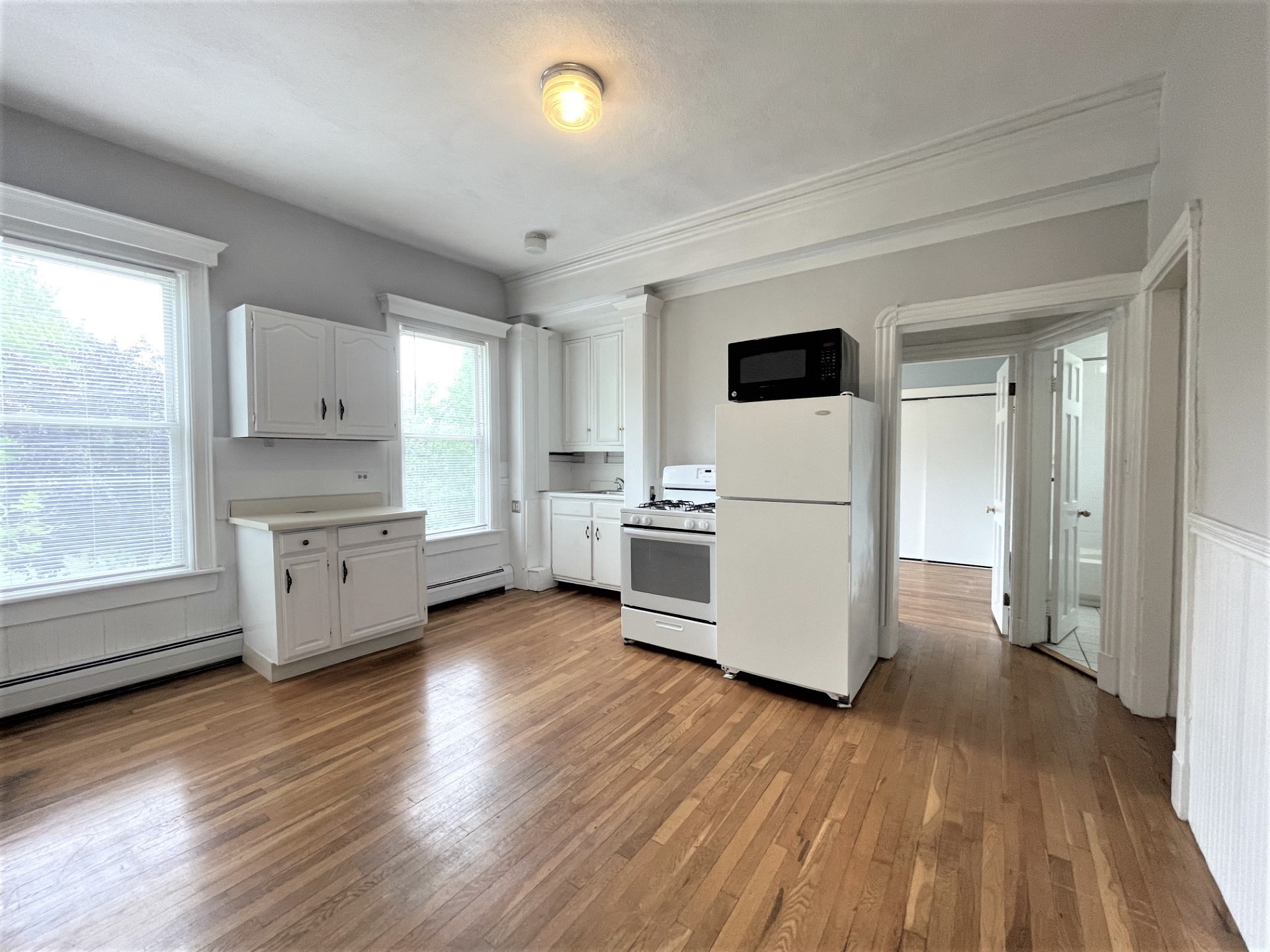 1 Cedar Sq #2 — photo