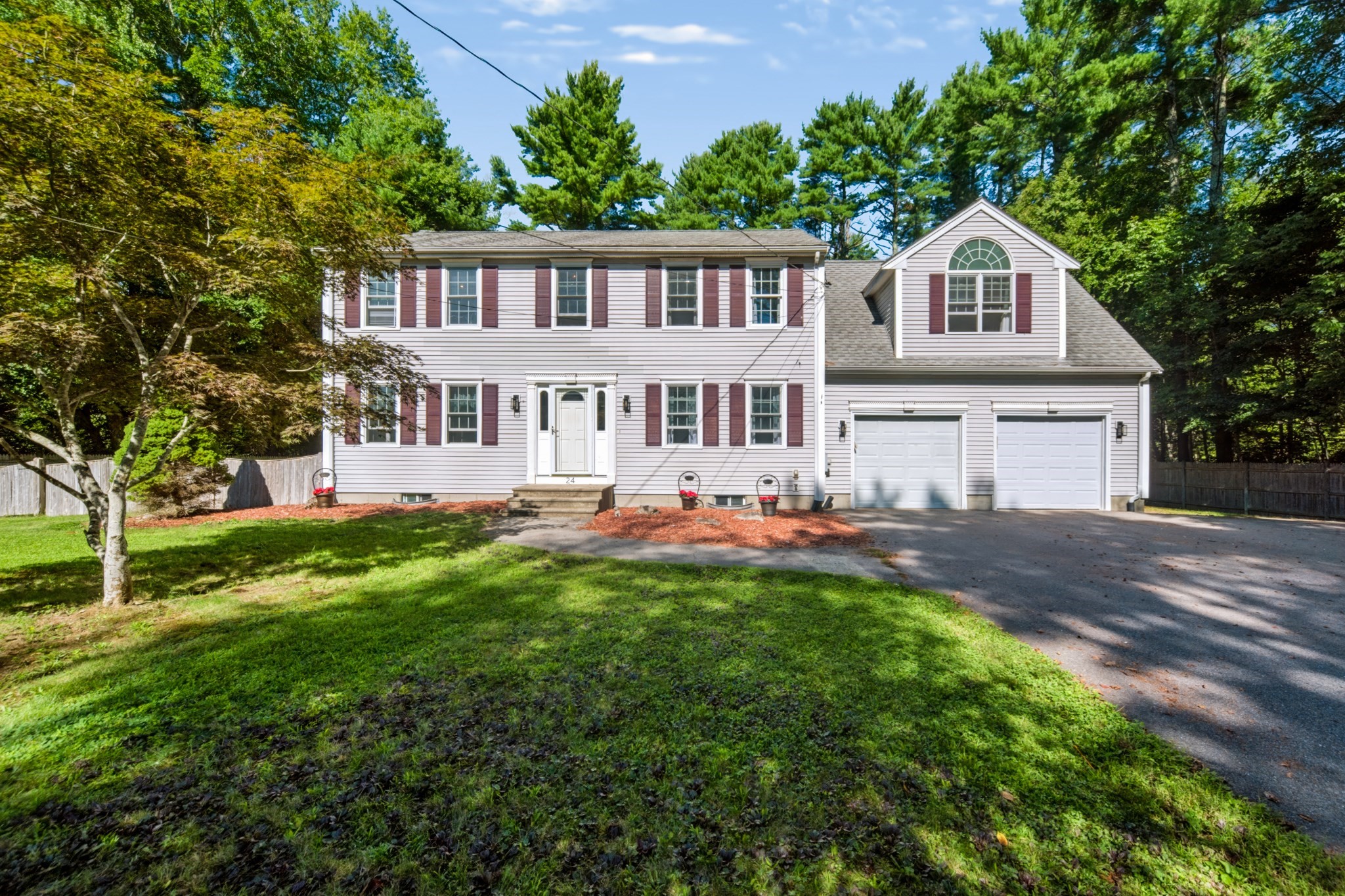 24 Evergreen Rd — photo