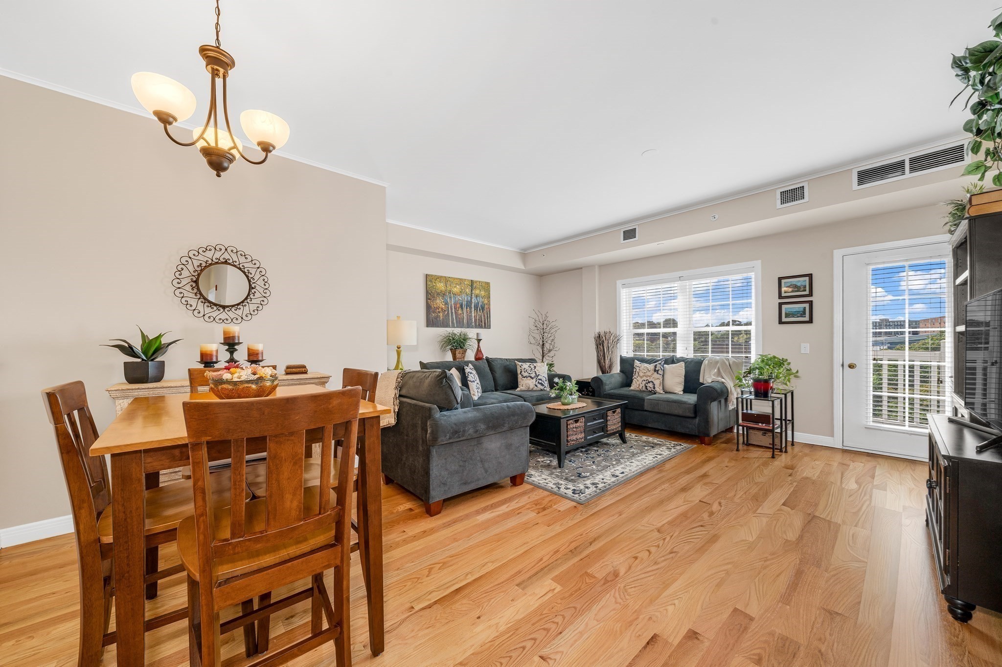 8 Walnut St #418 — photo