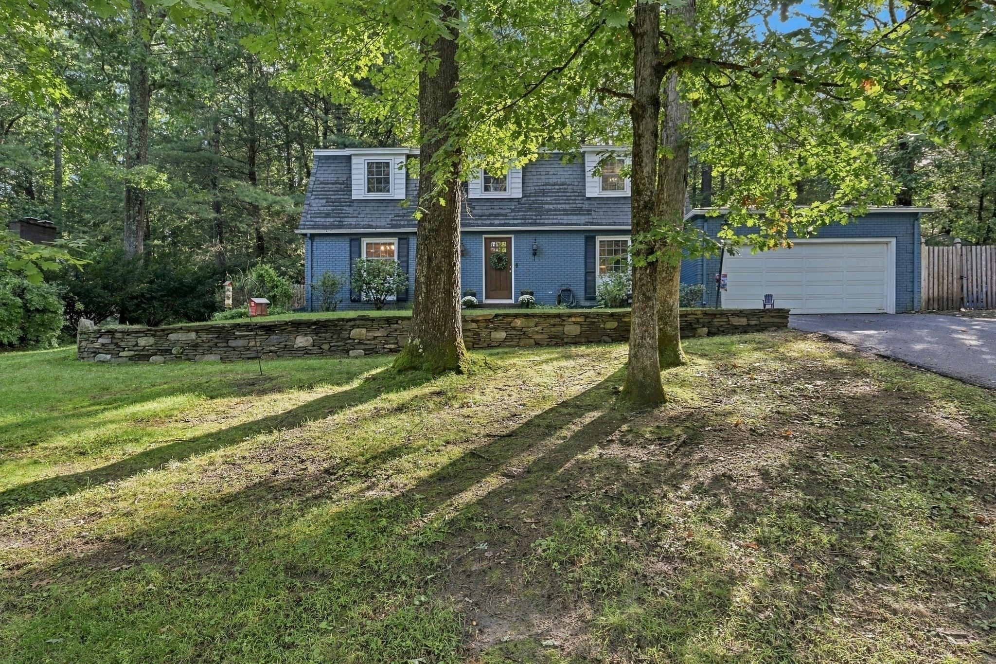 218 Heatherstone Road, Amherst, MA 01002 — photo 2