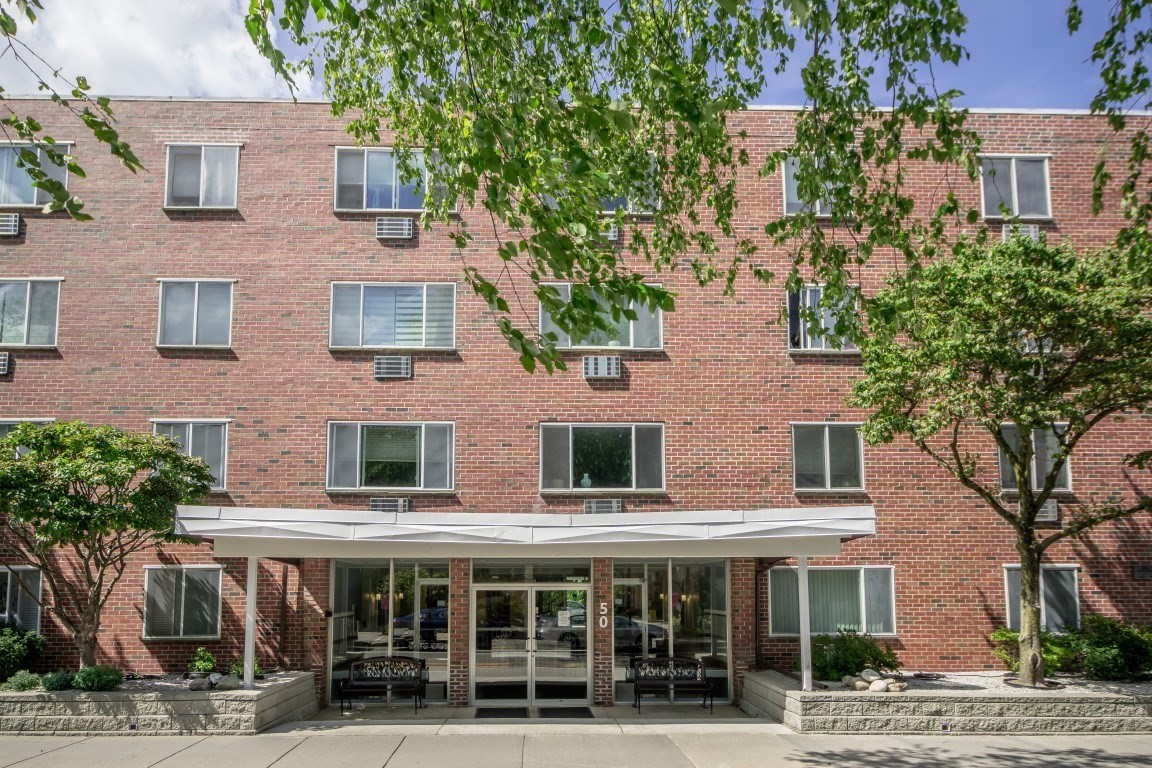 50 Green St #207 — photo