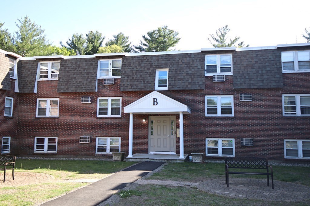 870 Haverhill St #3B — photo