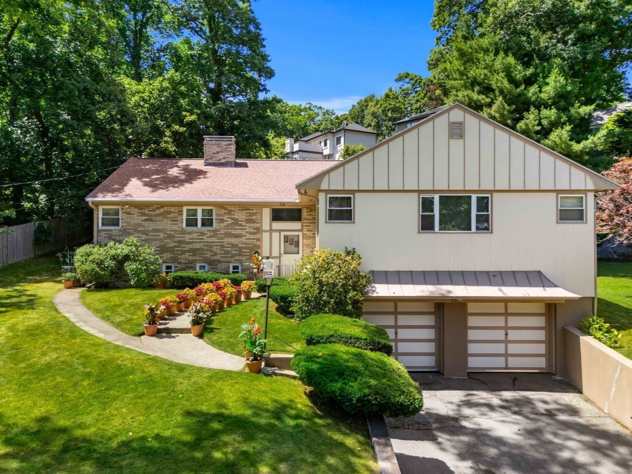 205 Gardner Road, Brookline, MA 02445 — photo 3