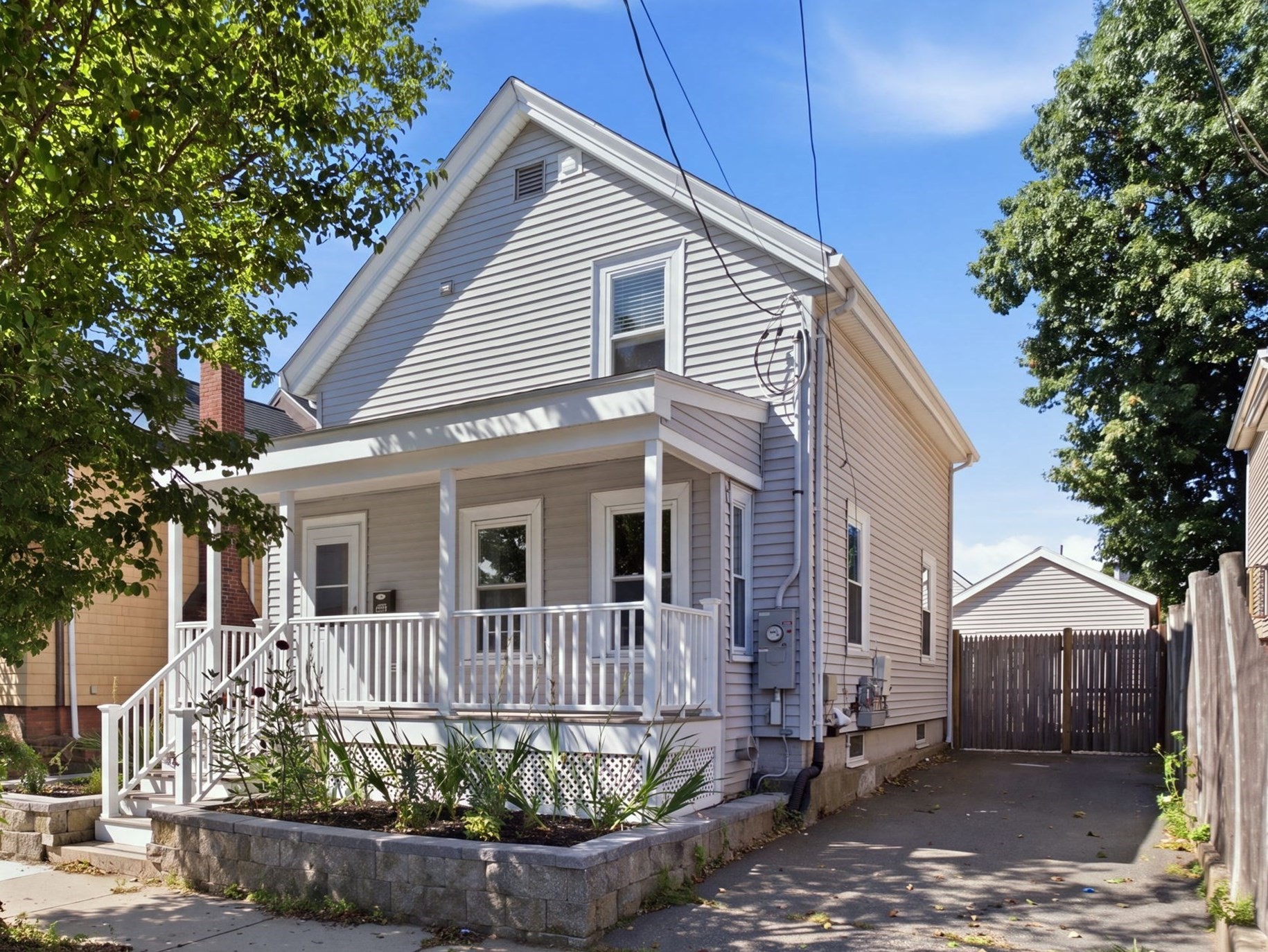 65 Davis Street — photo