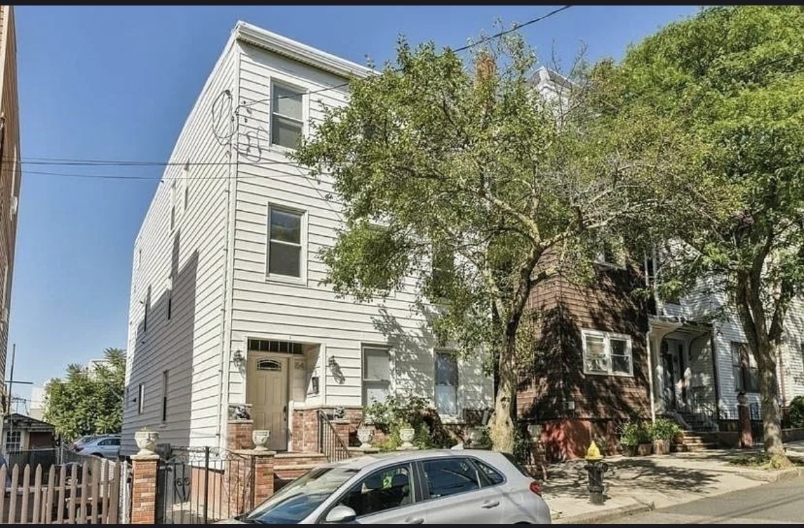 154 Webster Suite 2 — photo