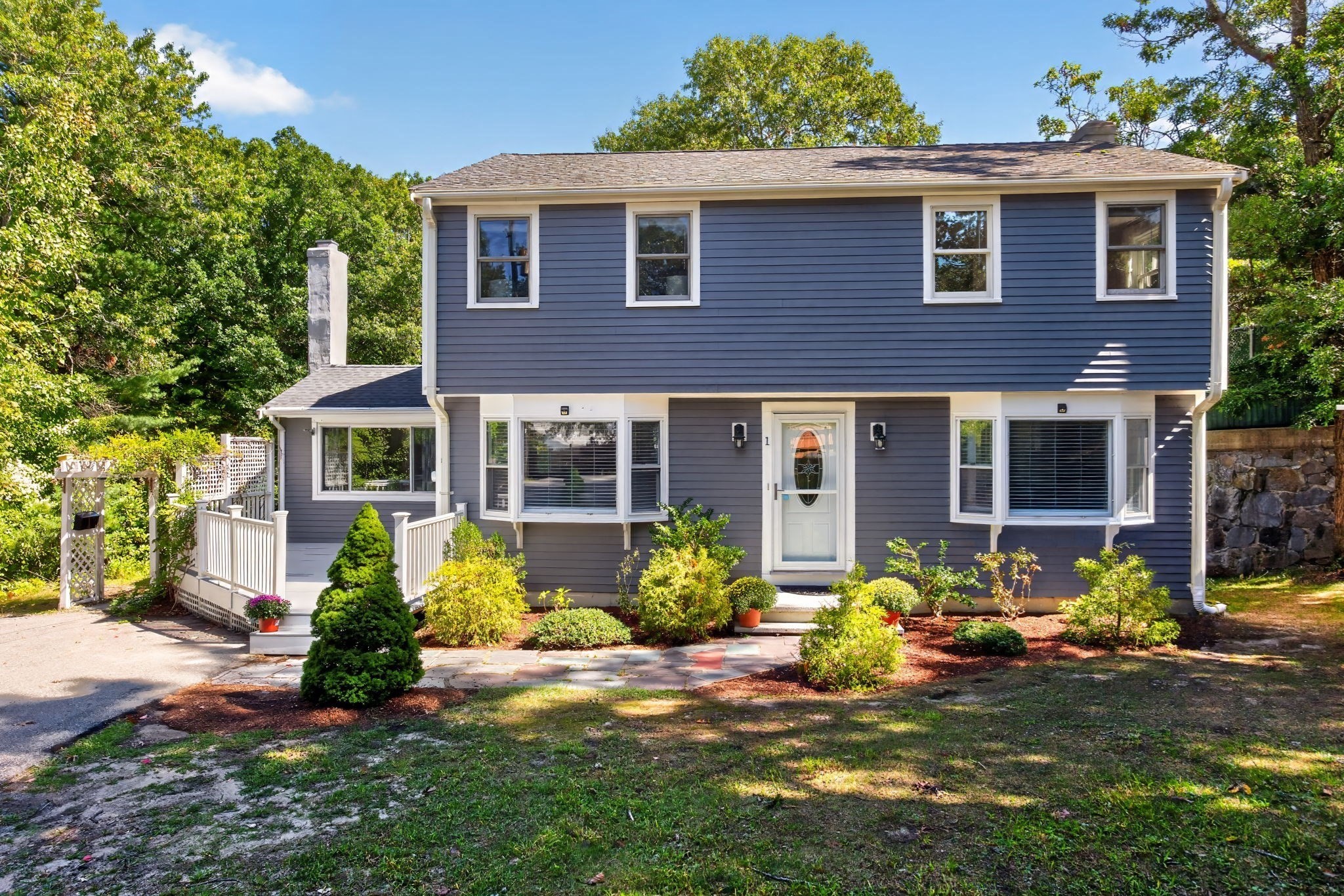 1 Seneca Lane — photo