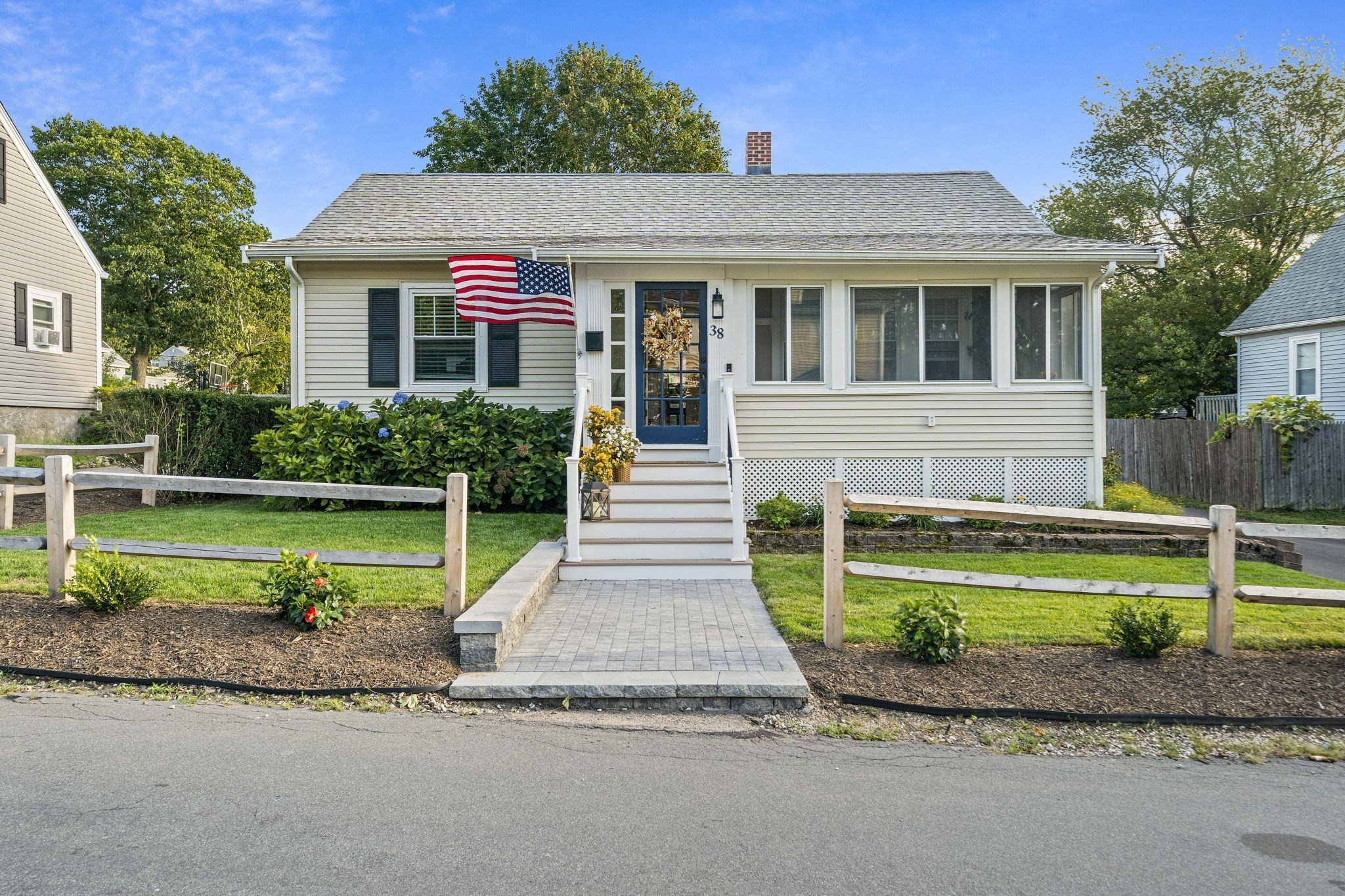 38 Sterling St — photo