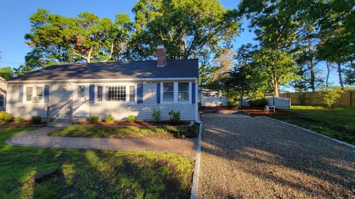 21 Sibley Dr — photo