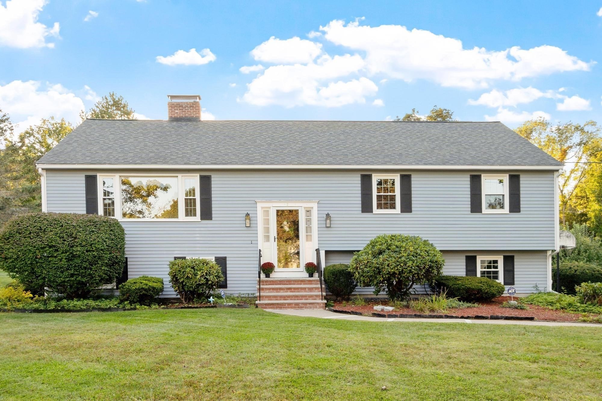 2 Dorset Circle — photo