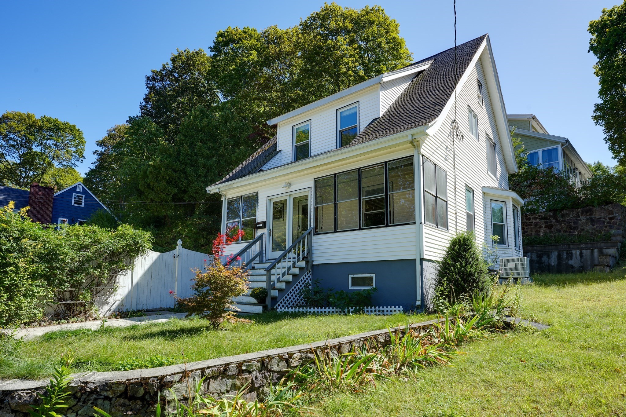 1 Wakefield Avenue — photo