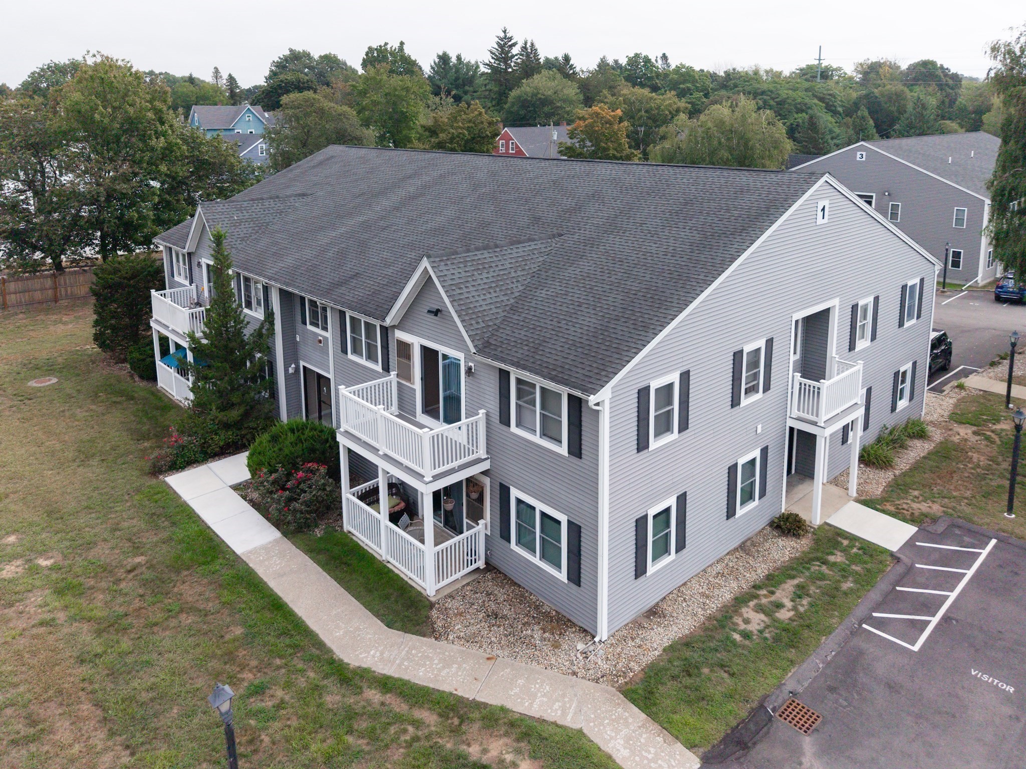 450 Somerset Ave #5 1-5 — photo