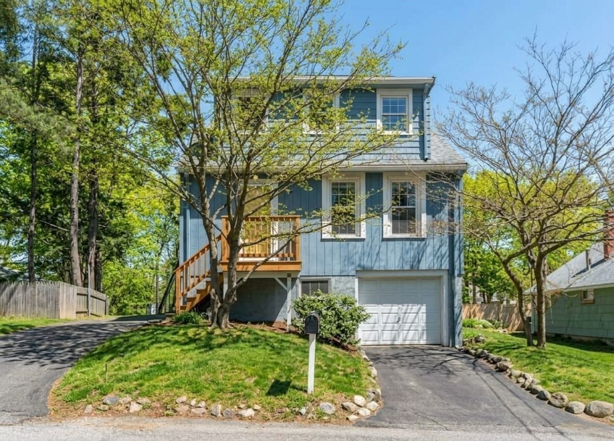 76 E Shore Rd — photo
