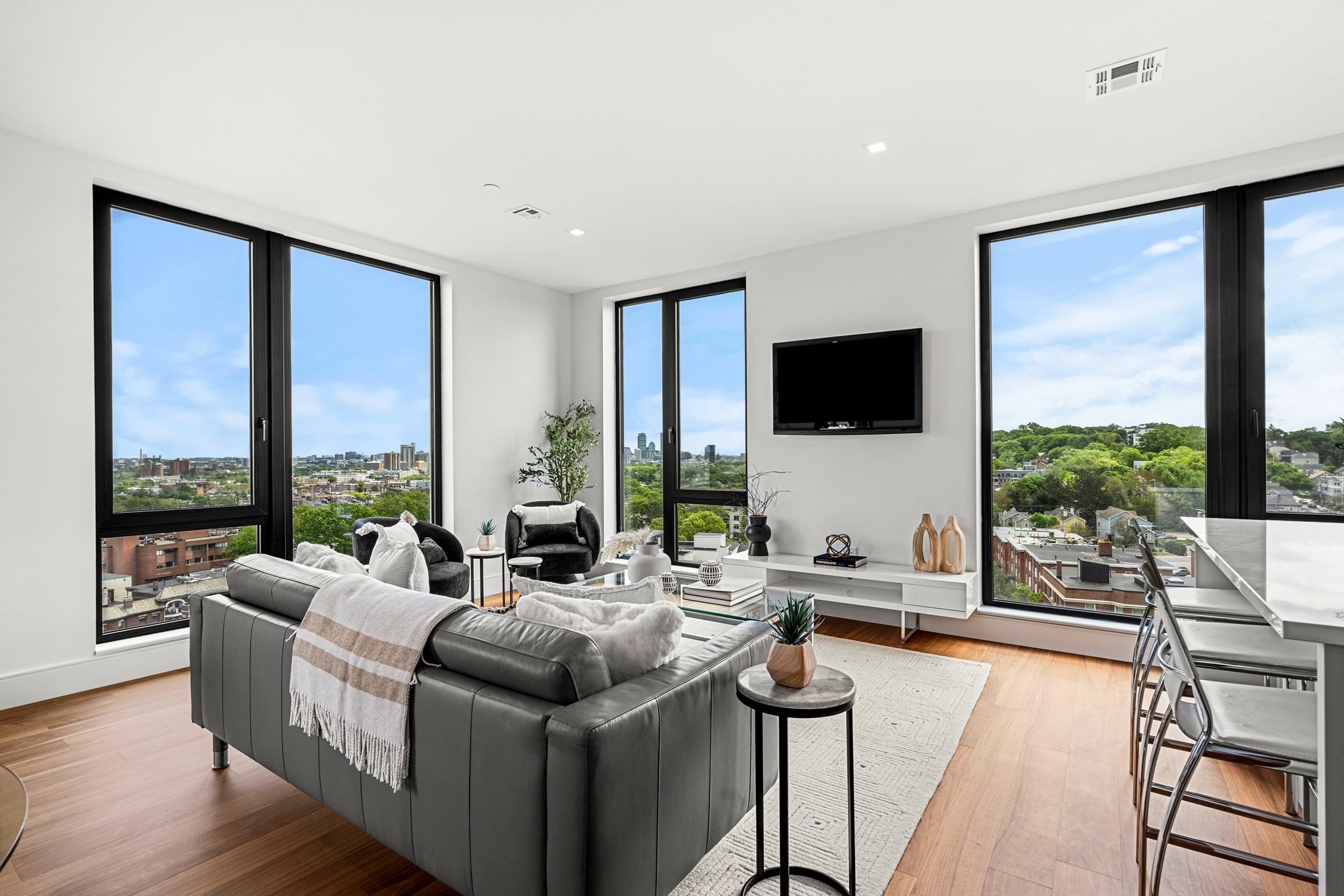 1515 Commonwealth Ave #311 — photo